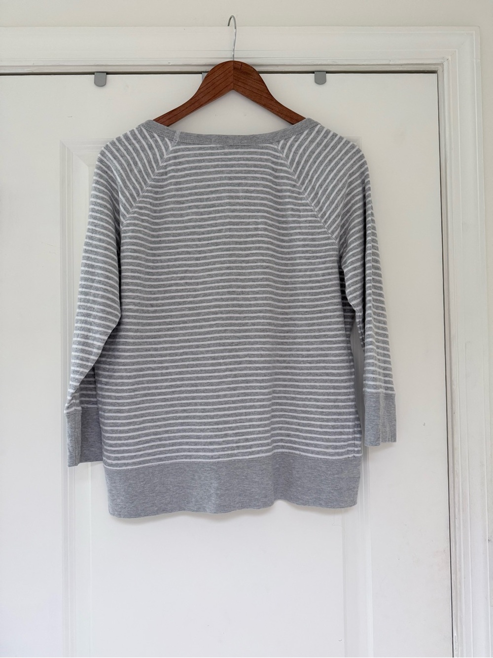 James Perse Grey/White Raglan Striped Pullover Sweater | Sz 3 or M - Picture 2 of 5